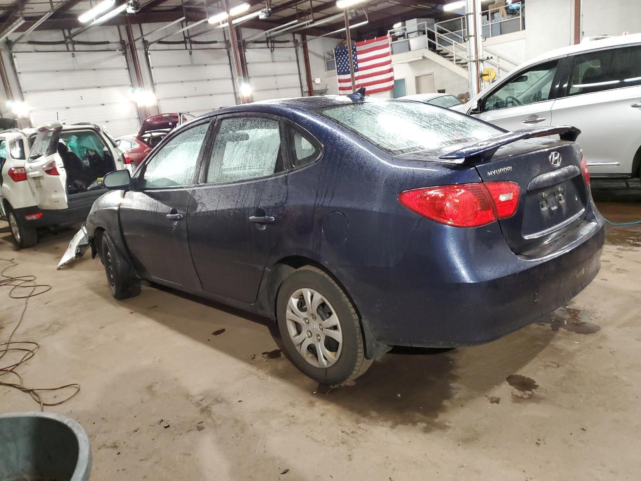 2009 Hyundai Elantra - Image 2