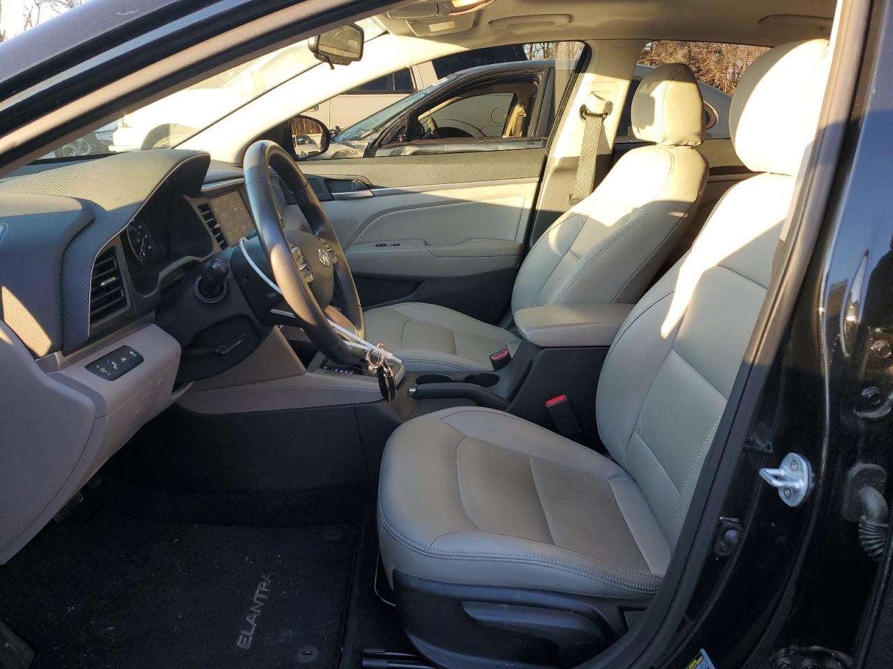 2019 Hyundai Elantra Sel VIN: 5NPD84LF8KH490579 Lot: 87174794