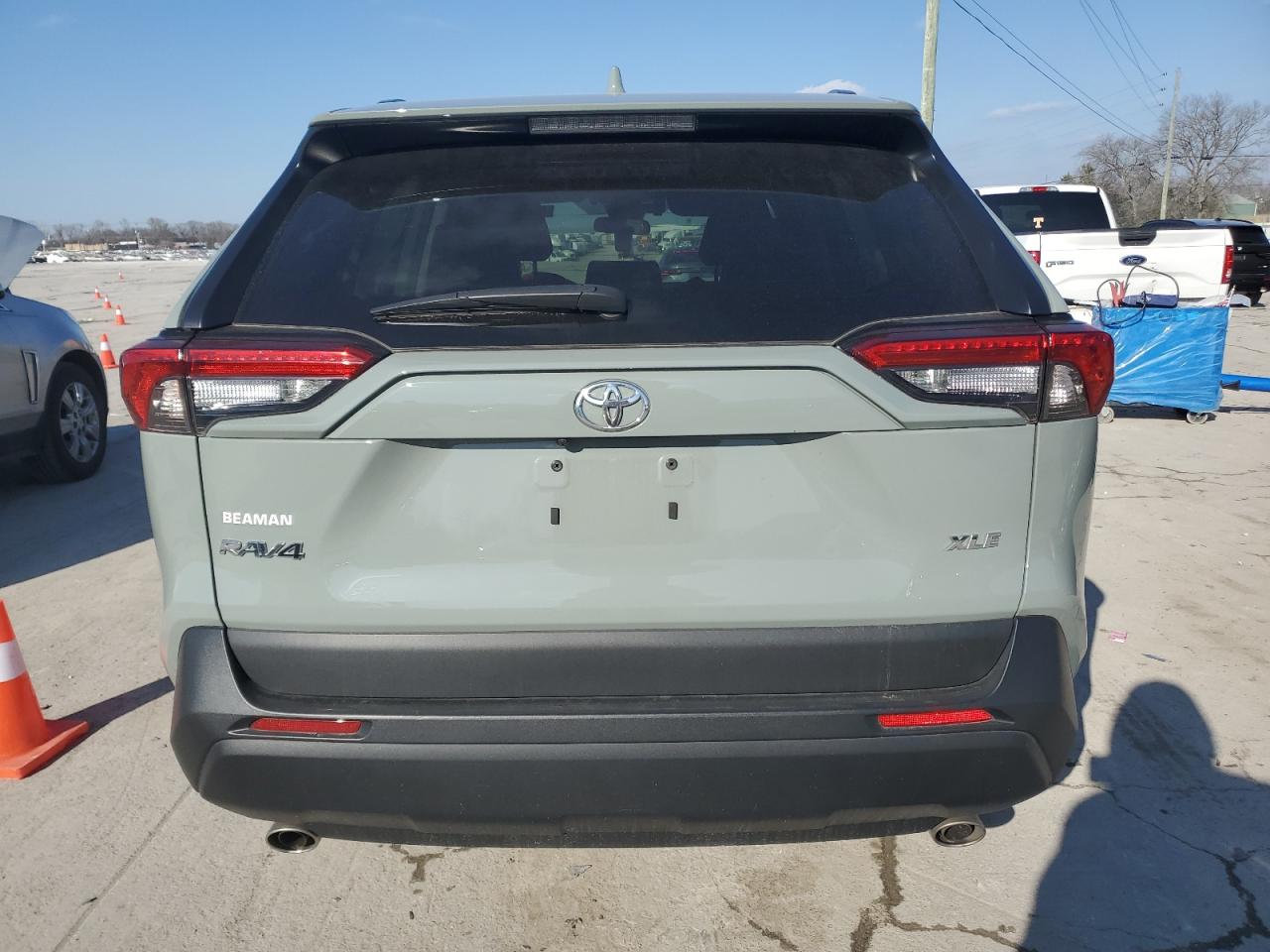 2023 Toyota RAV 4 - Image 6