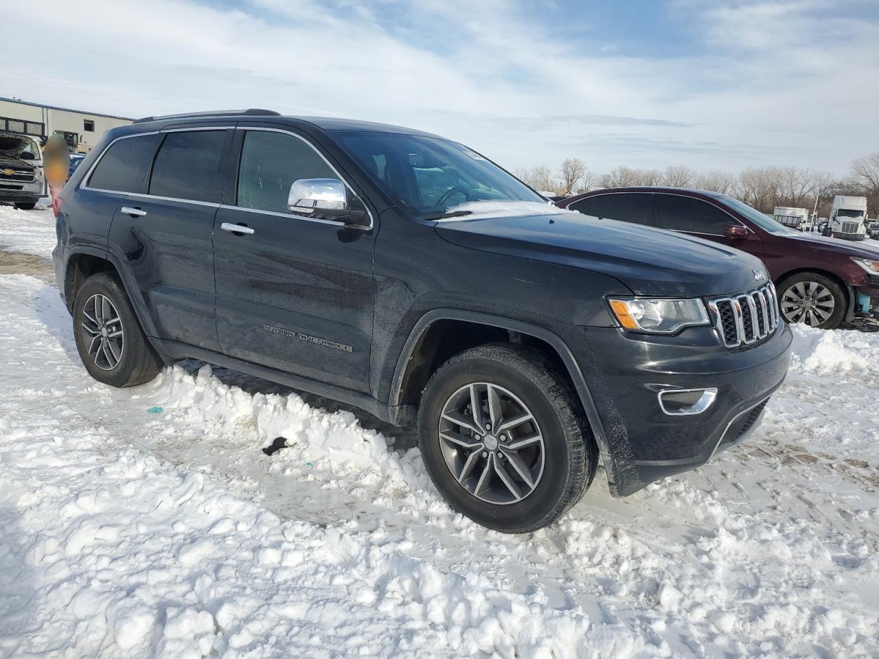 2018 Jeep Grand Cherokee - Image 4