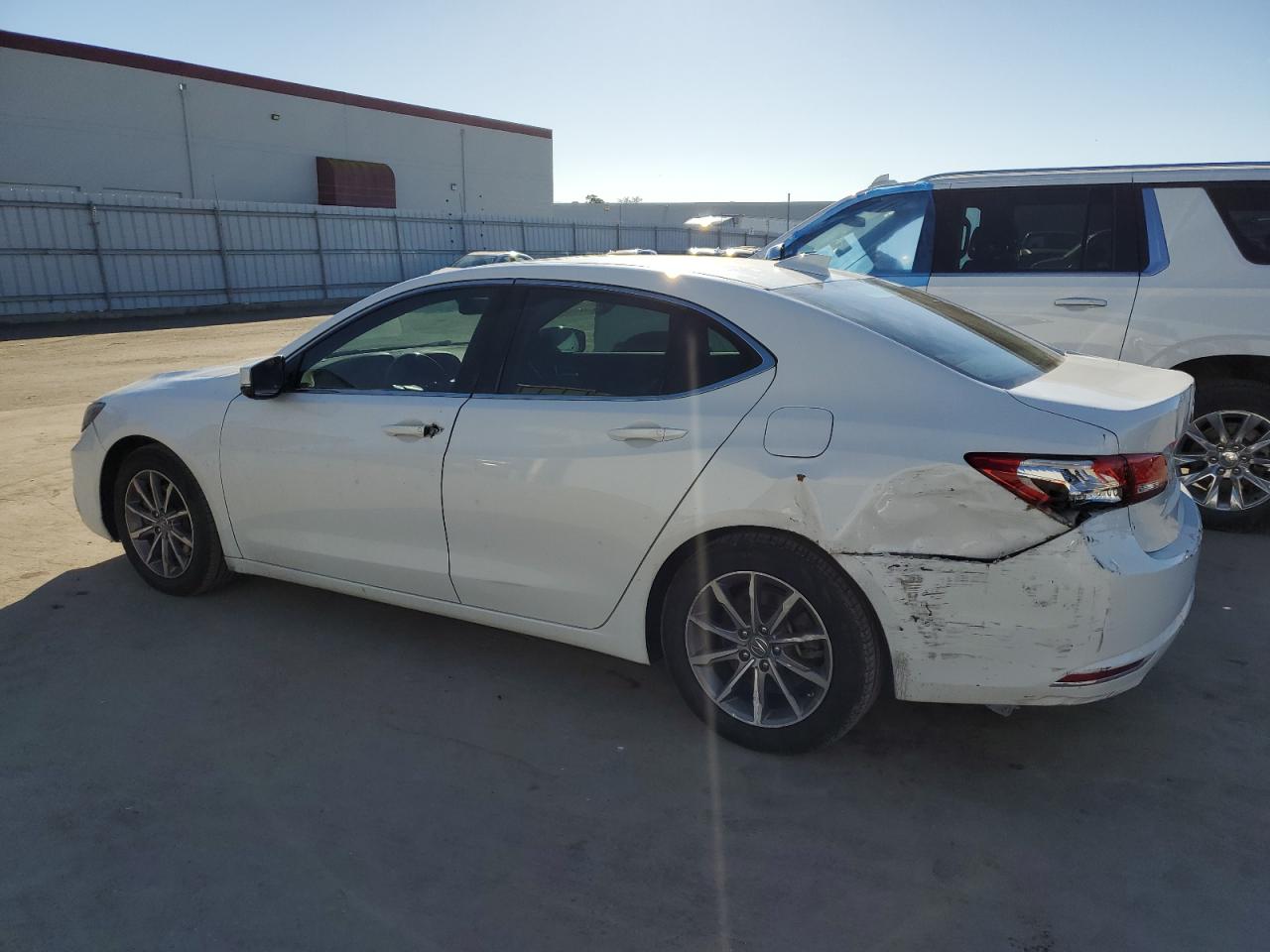 VIN 19UUB1F57JA004757 2018 ACURA TLX no.2