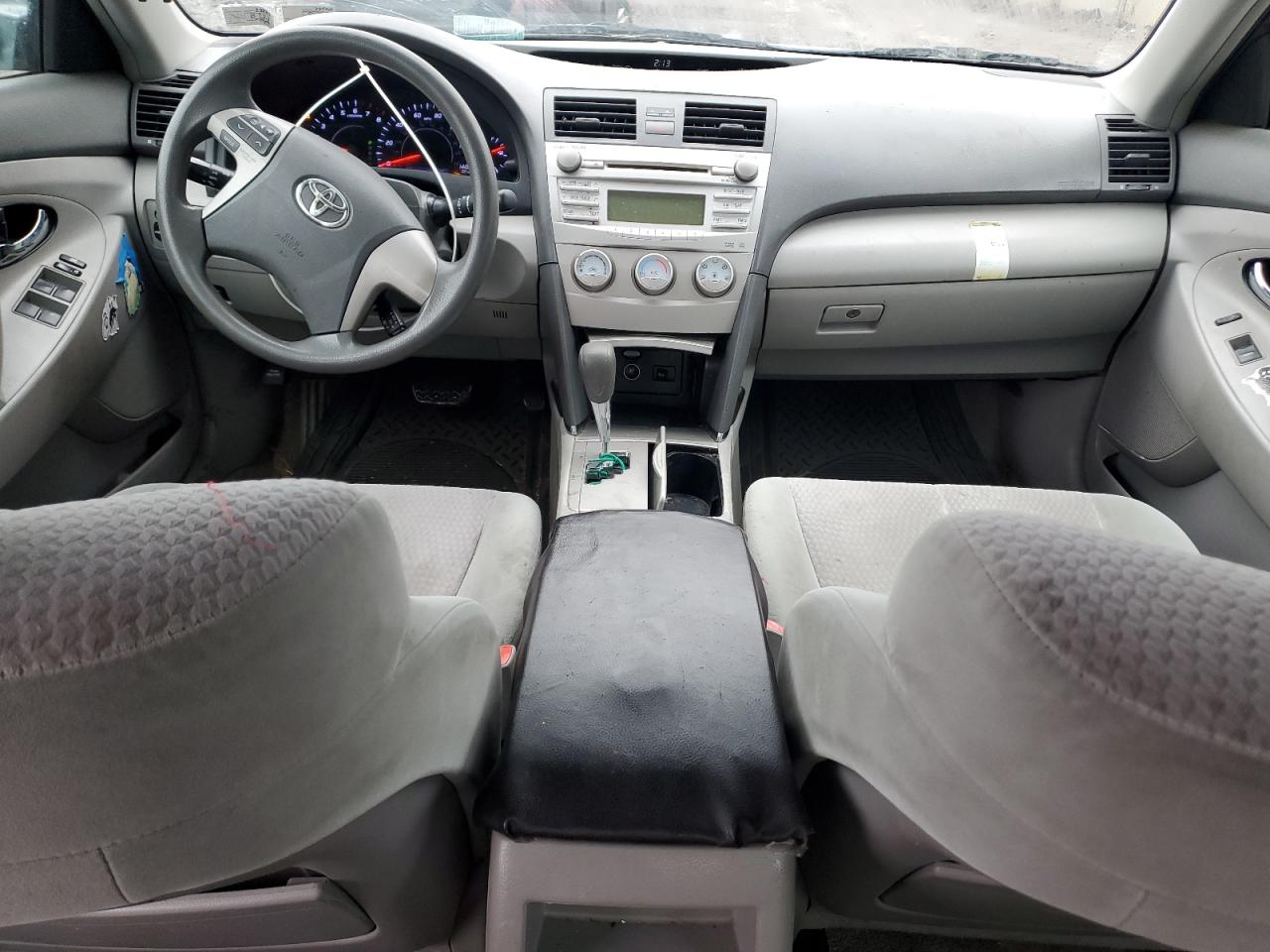 2011 Toyota Camry - Image 8