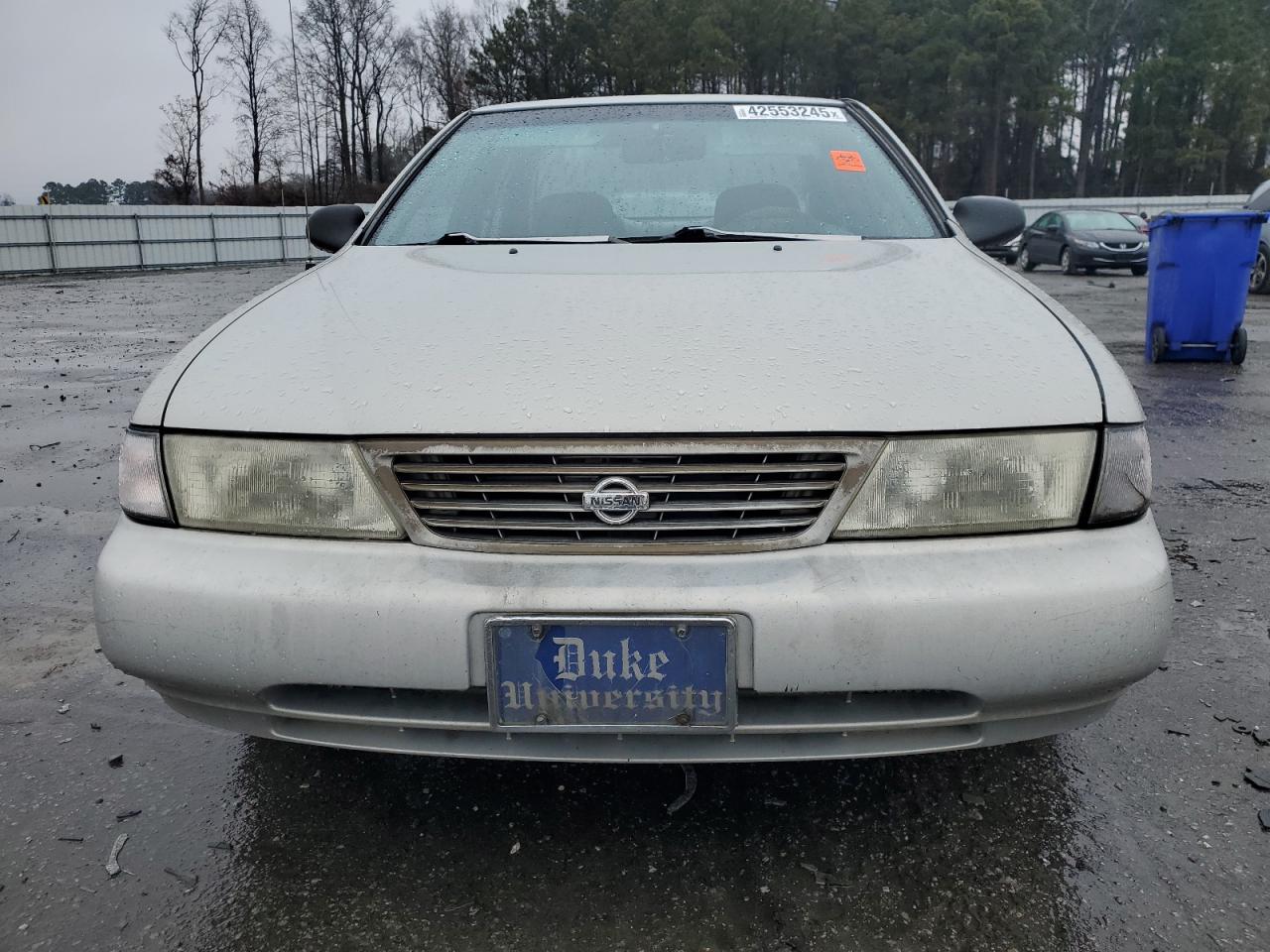 1996 Nissan Sentra - Image 5