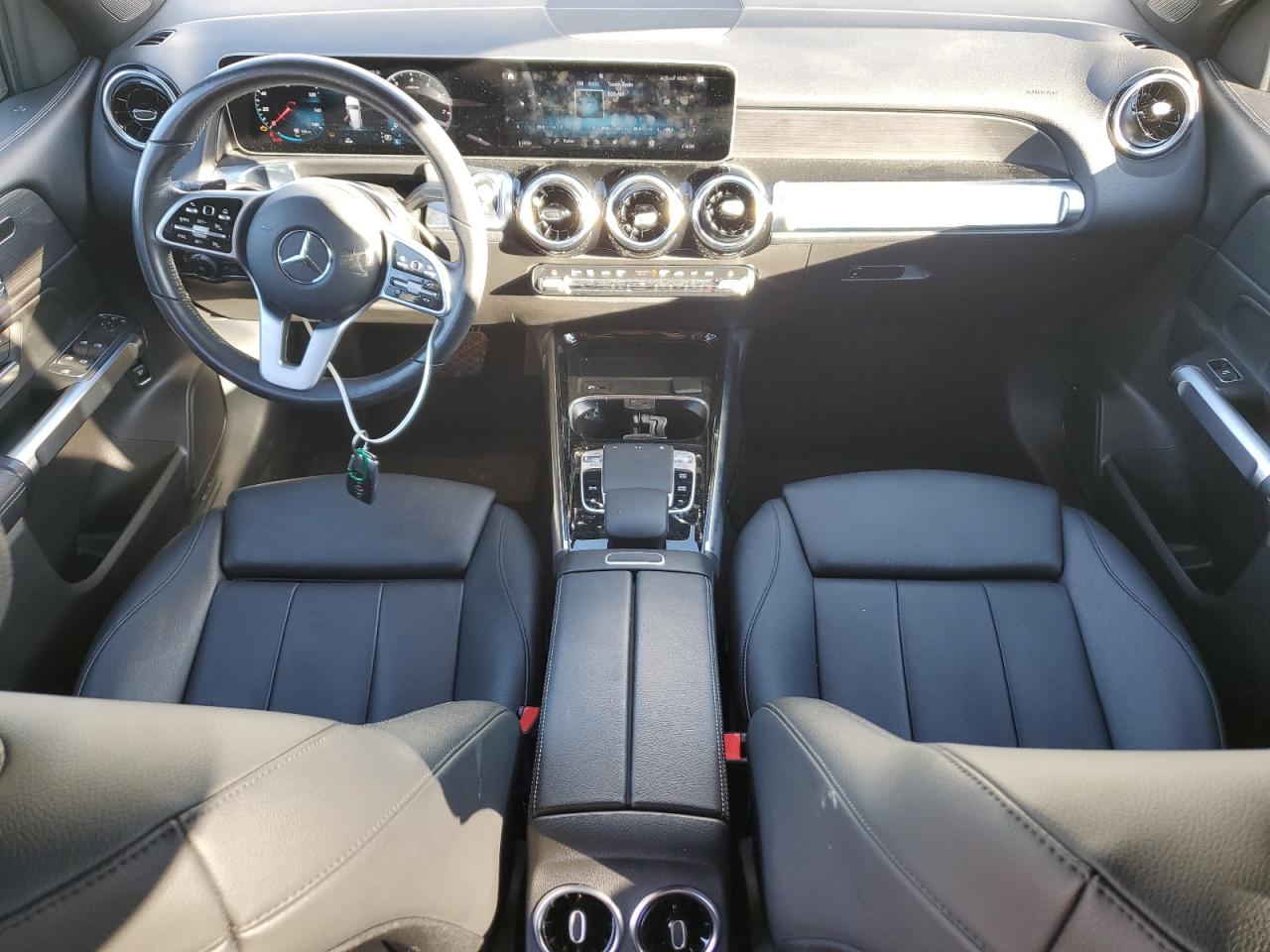 2020 Mercedes-Benz GLB - Image 8