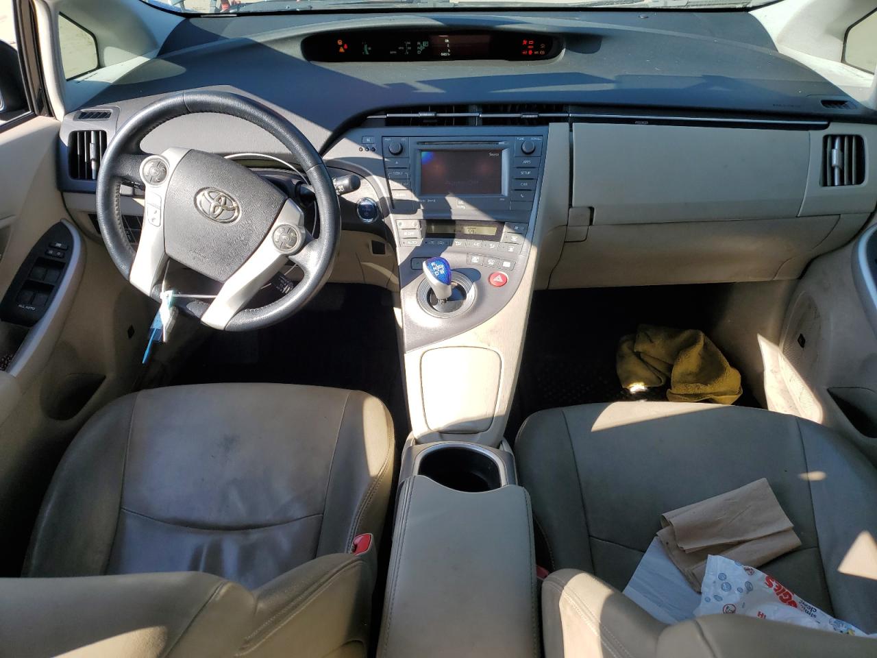 2012 Toyota Prius - Image 8