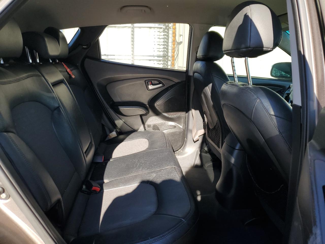 2013 Hyundai Tucson - Image 11