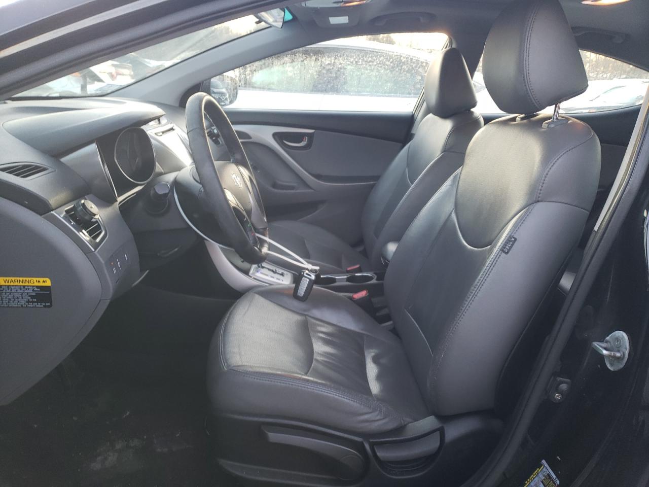 2012 Hyundai Elantra - Image 7