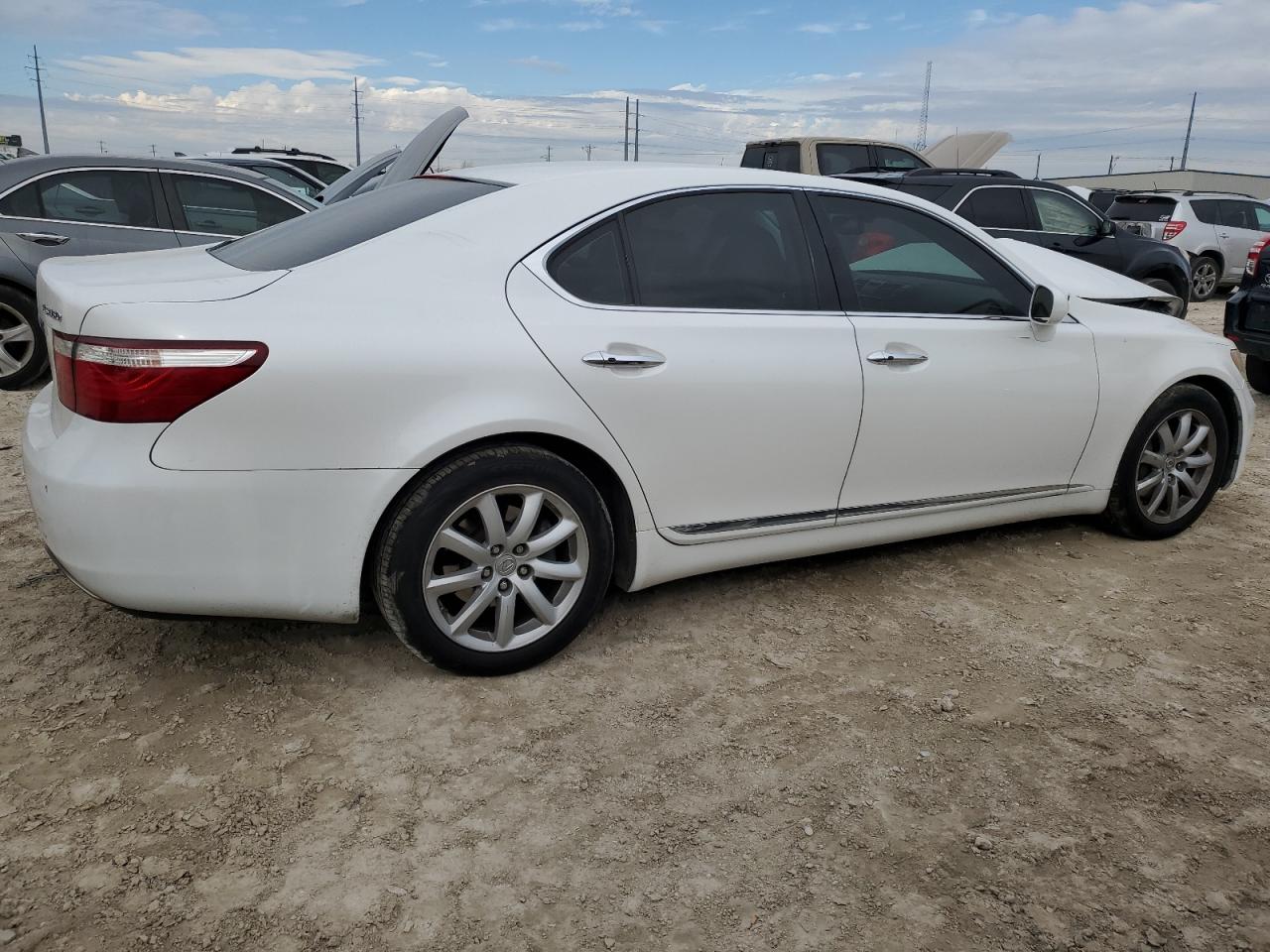 2007 Lexus LS - Image 3