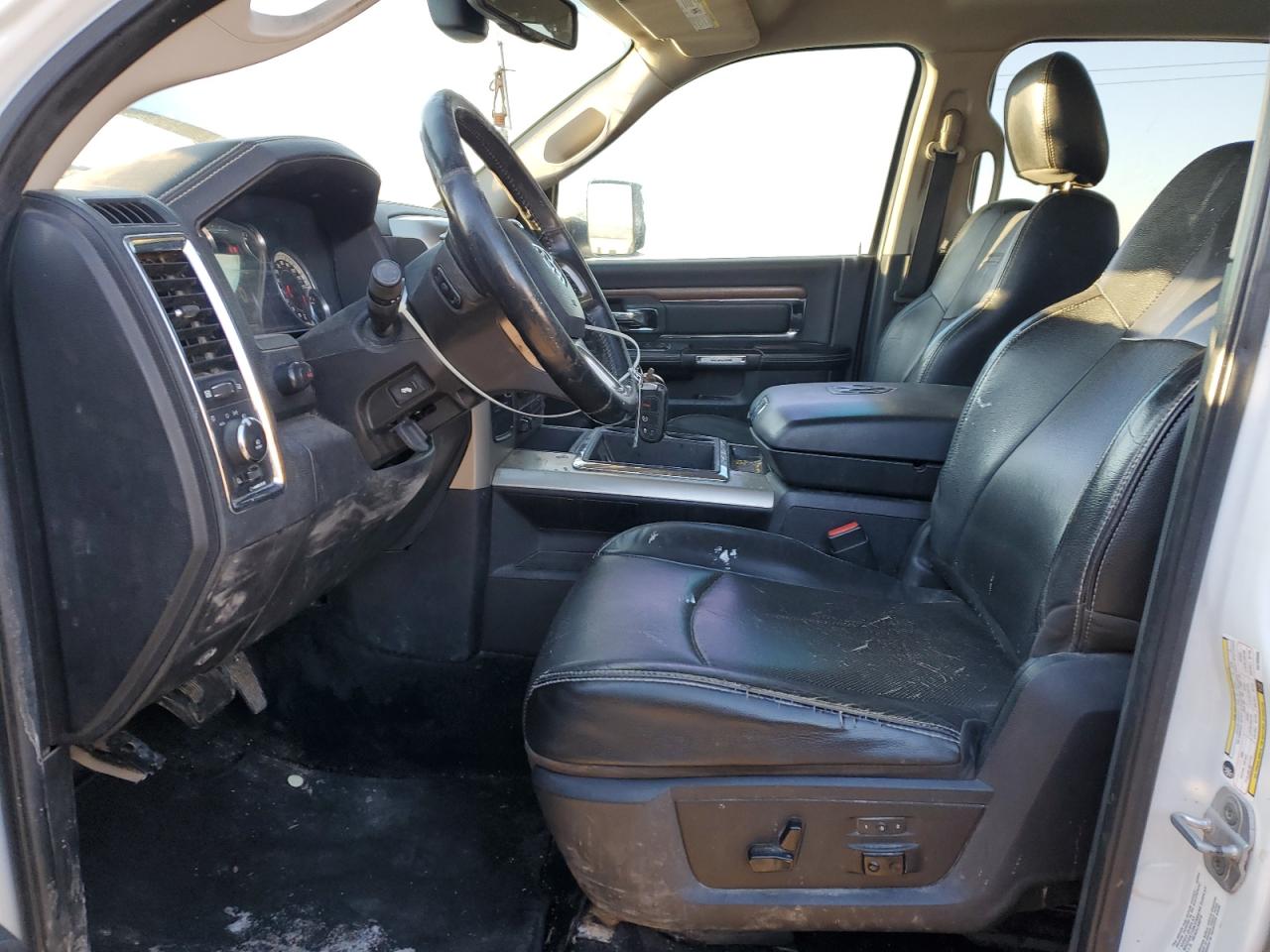 2014 RAM 3500 - Image 7