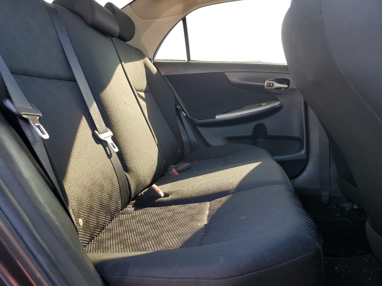 2010 Toyota Corolla - Image 10