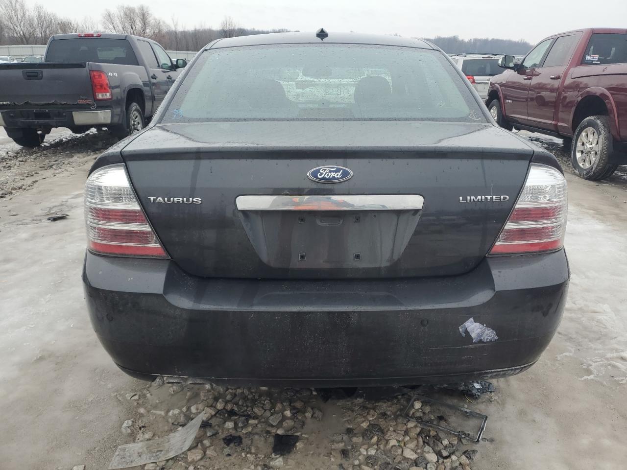 2008 Ford Taurus - Image 6