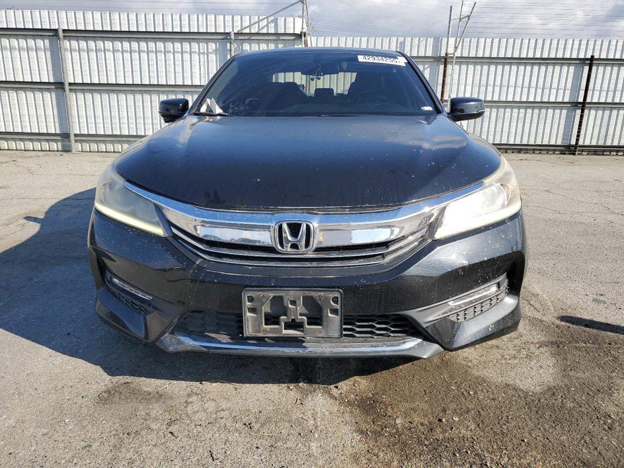 2016 Honda Accord - Image 5