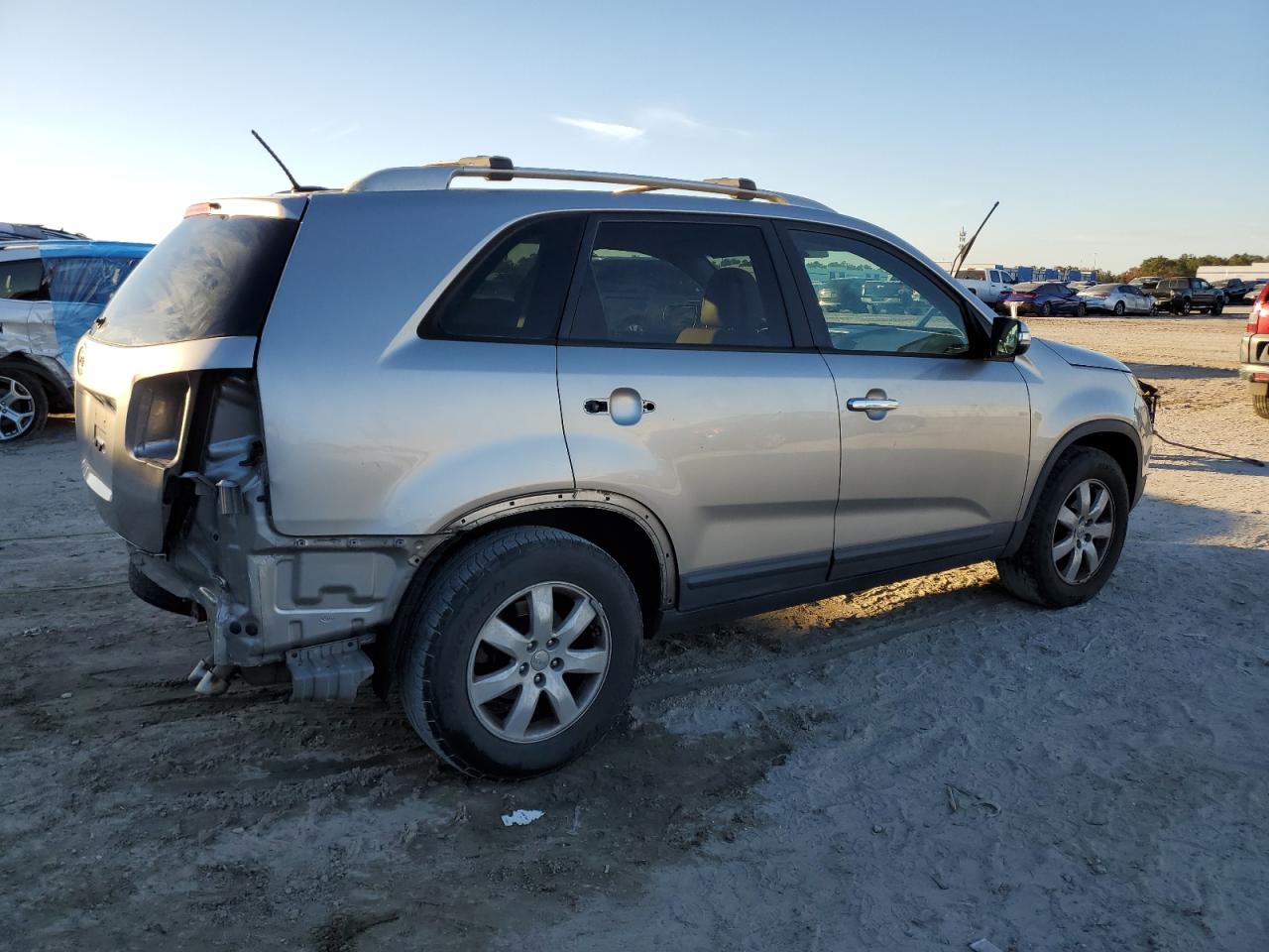 2012 Kia Sorento - Image 3