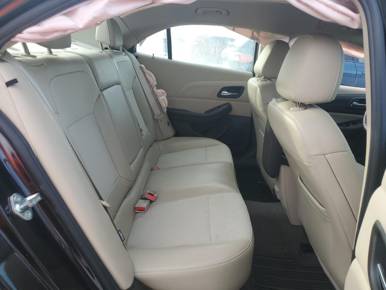 2015 Chevrolet Malibu - Image 10