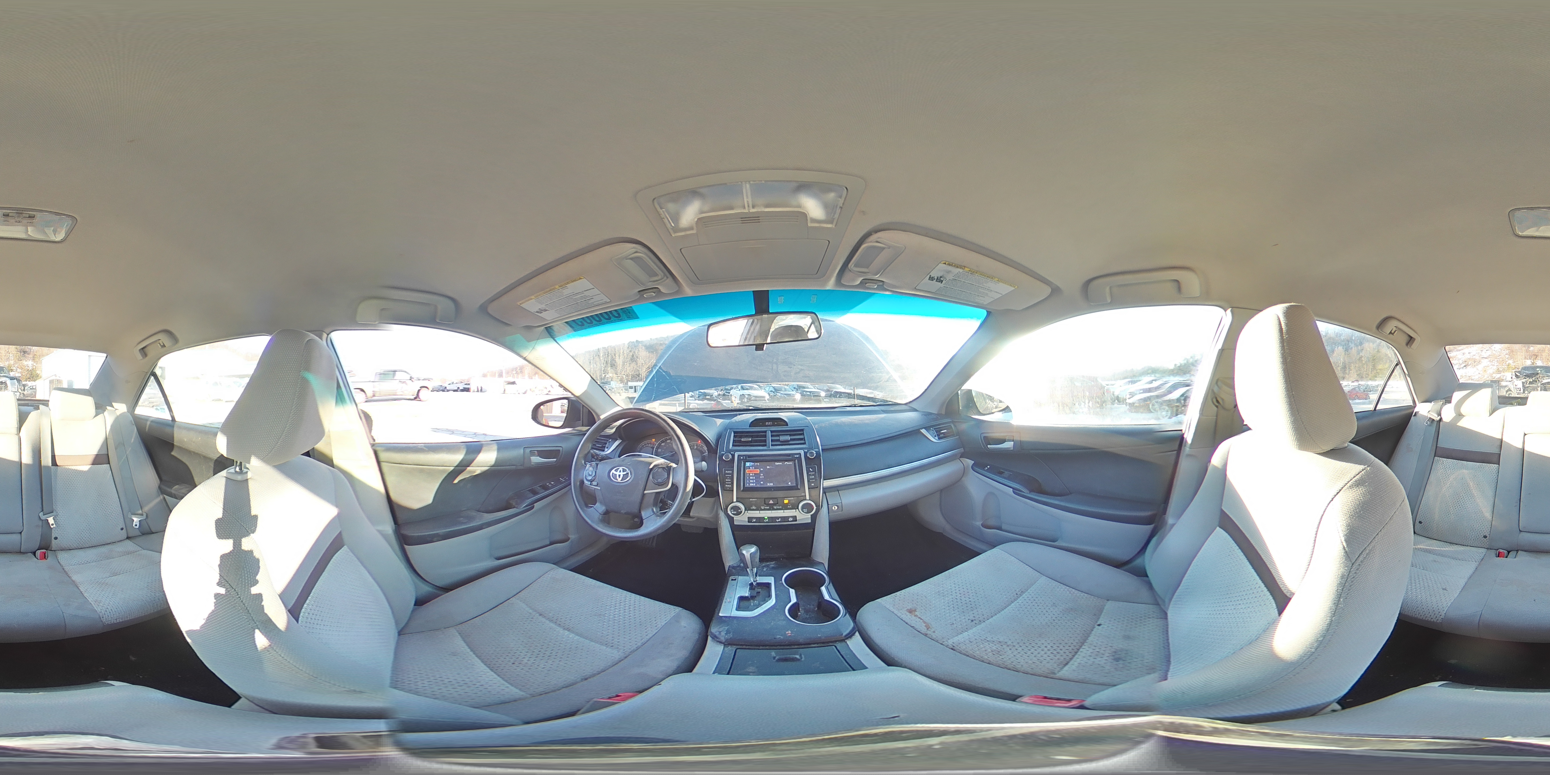 2012 Toyota Camry - Image 13
