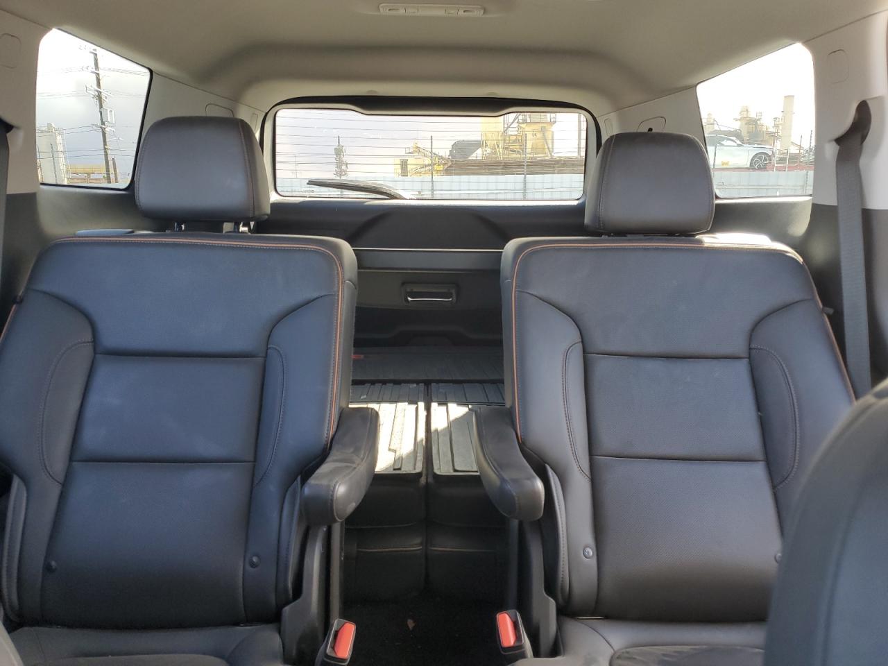 2022 GMC Acadia - Image 10