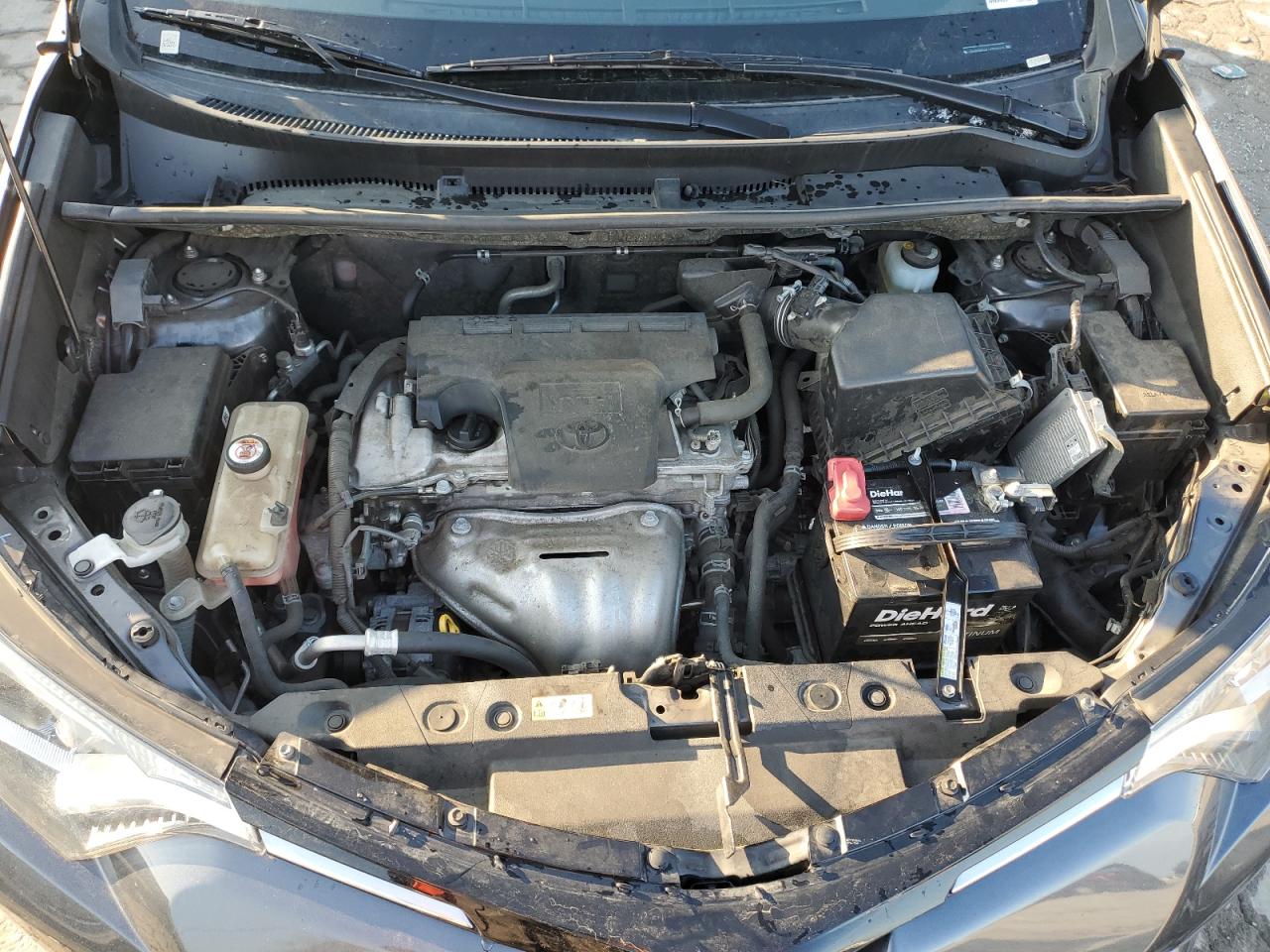 2018 Toyota RAV 4 - Image 12