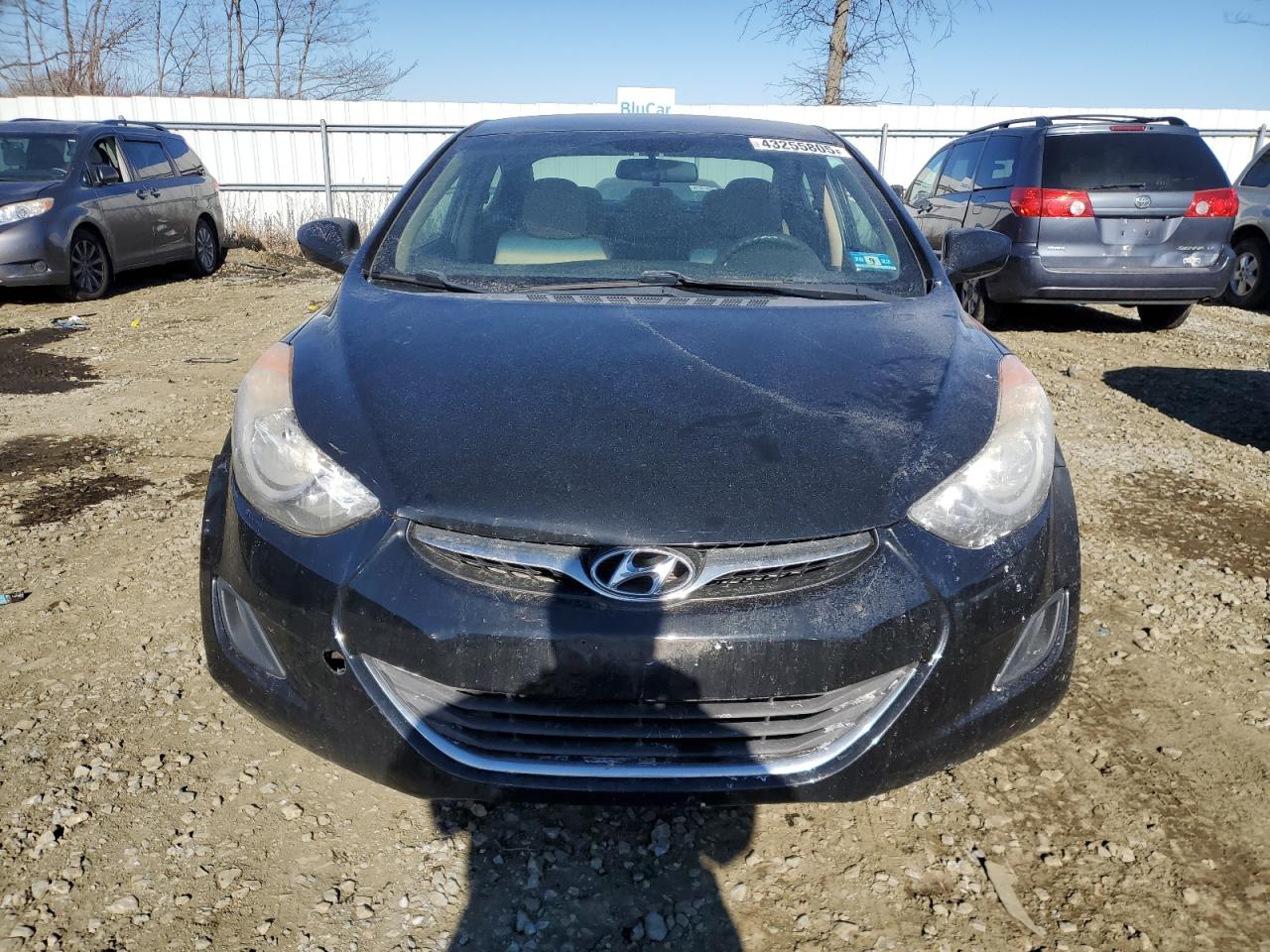 2013 Hyundai Elantra - Image 5