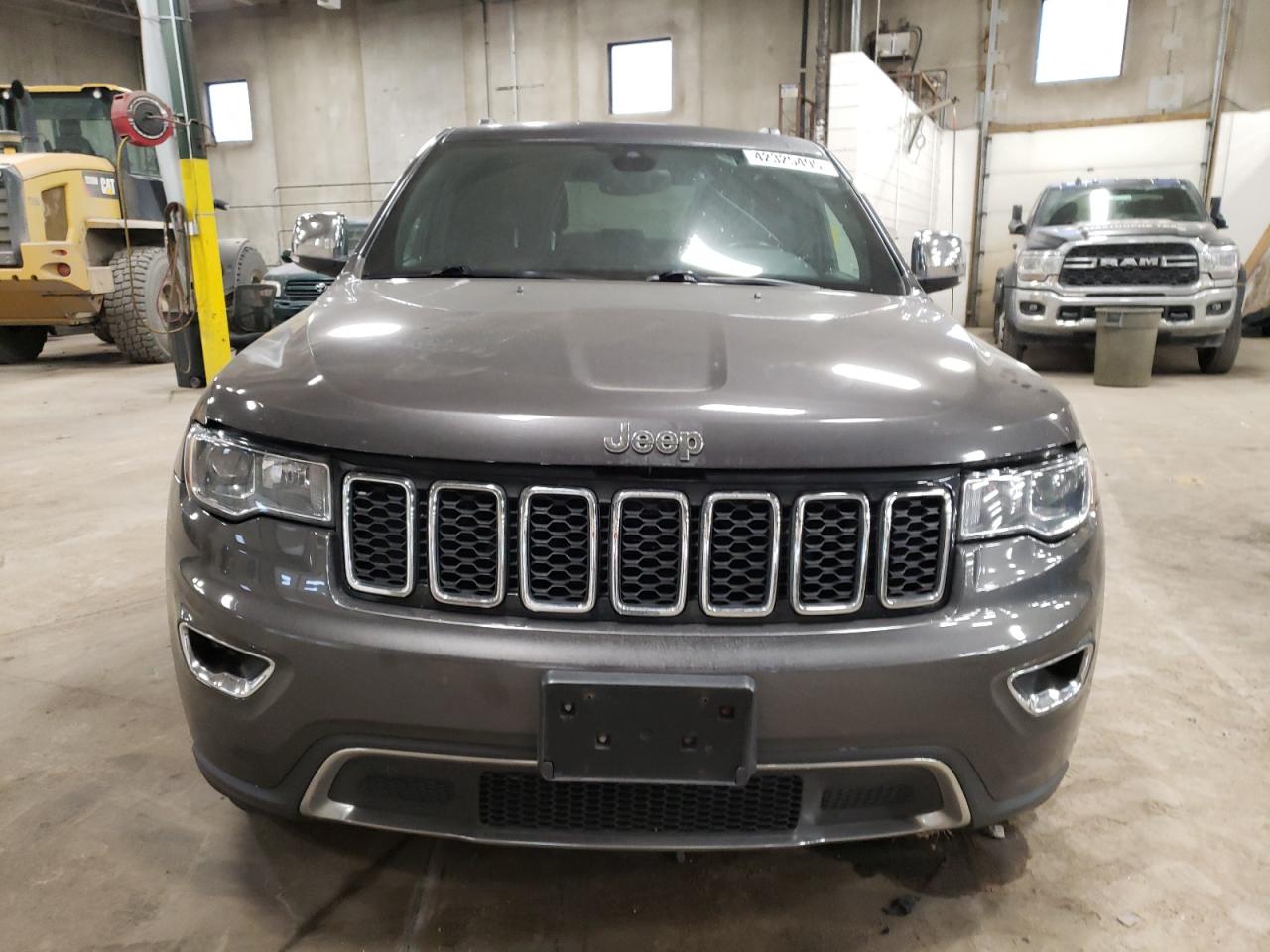 2018 Jeep Grand Cherokee - Image 5