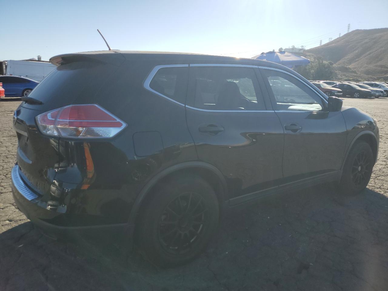 VIN KNMAT2MT5GP619514 2016 NISSAN ROGUE no.3