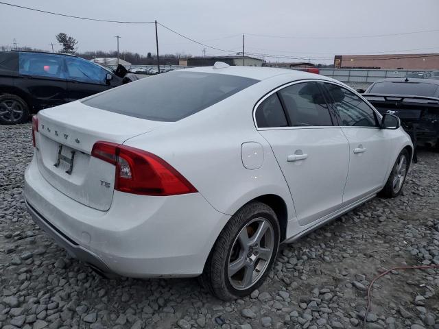  VOLVO S60 2012 Белы