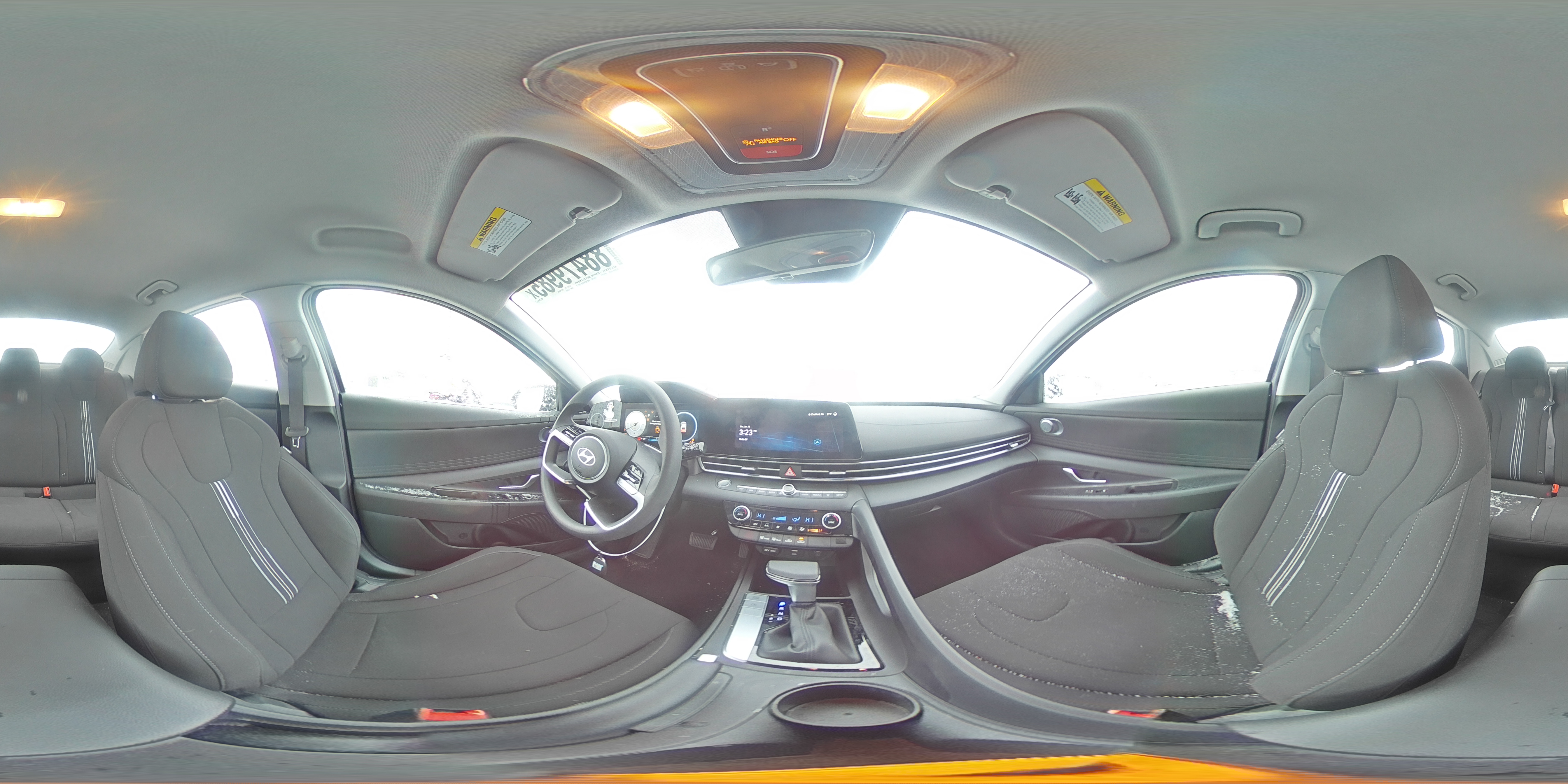 2024 Hyundai Elantra - Image 12