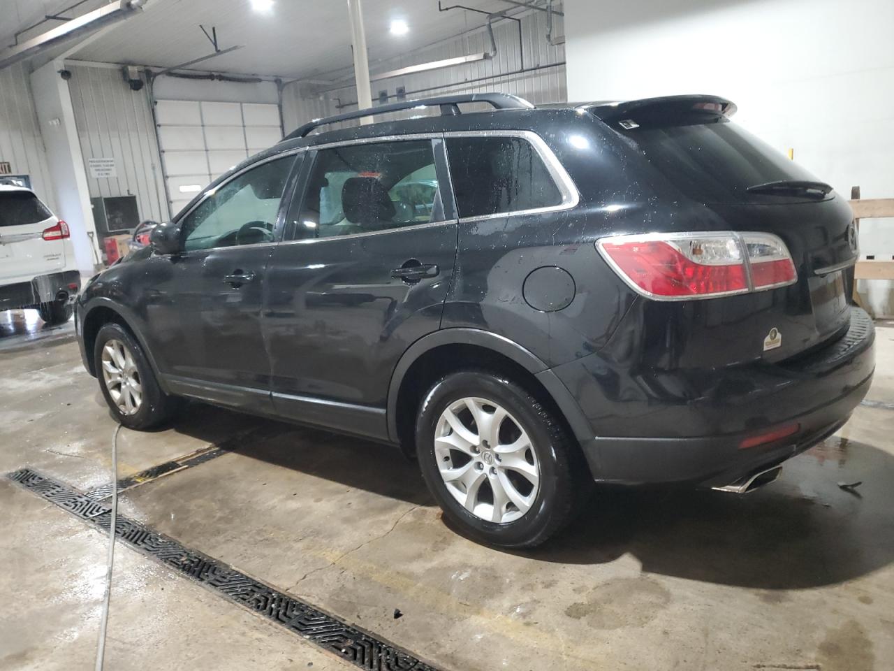 2011 Mazda CX-9 - Image 2
