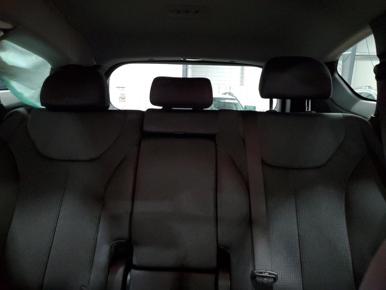 2019 Hyundai Santa Fe - Image 10