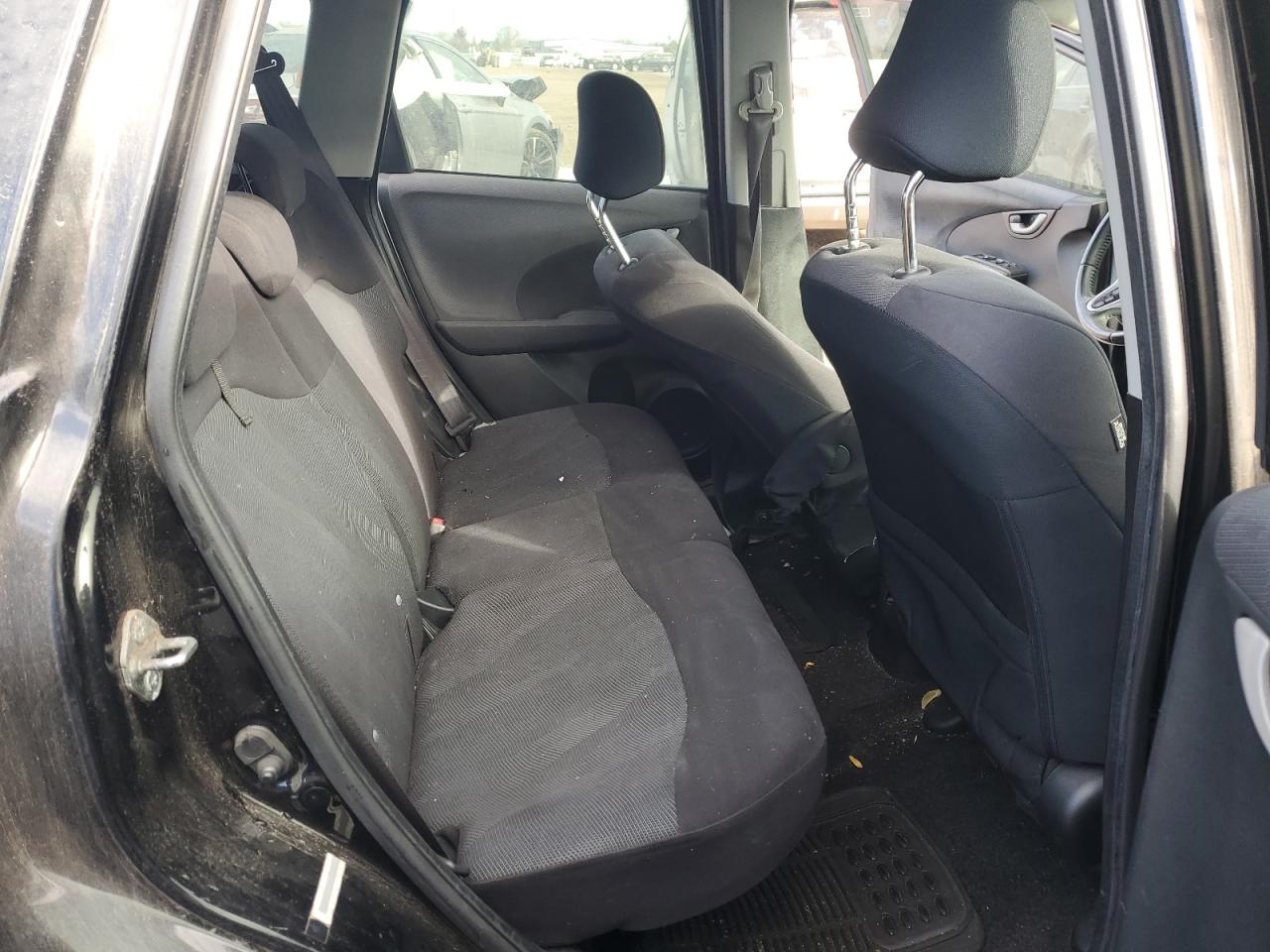 2011 Honda Fit - Image 10