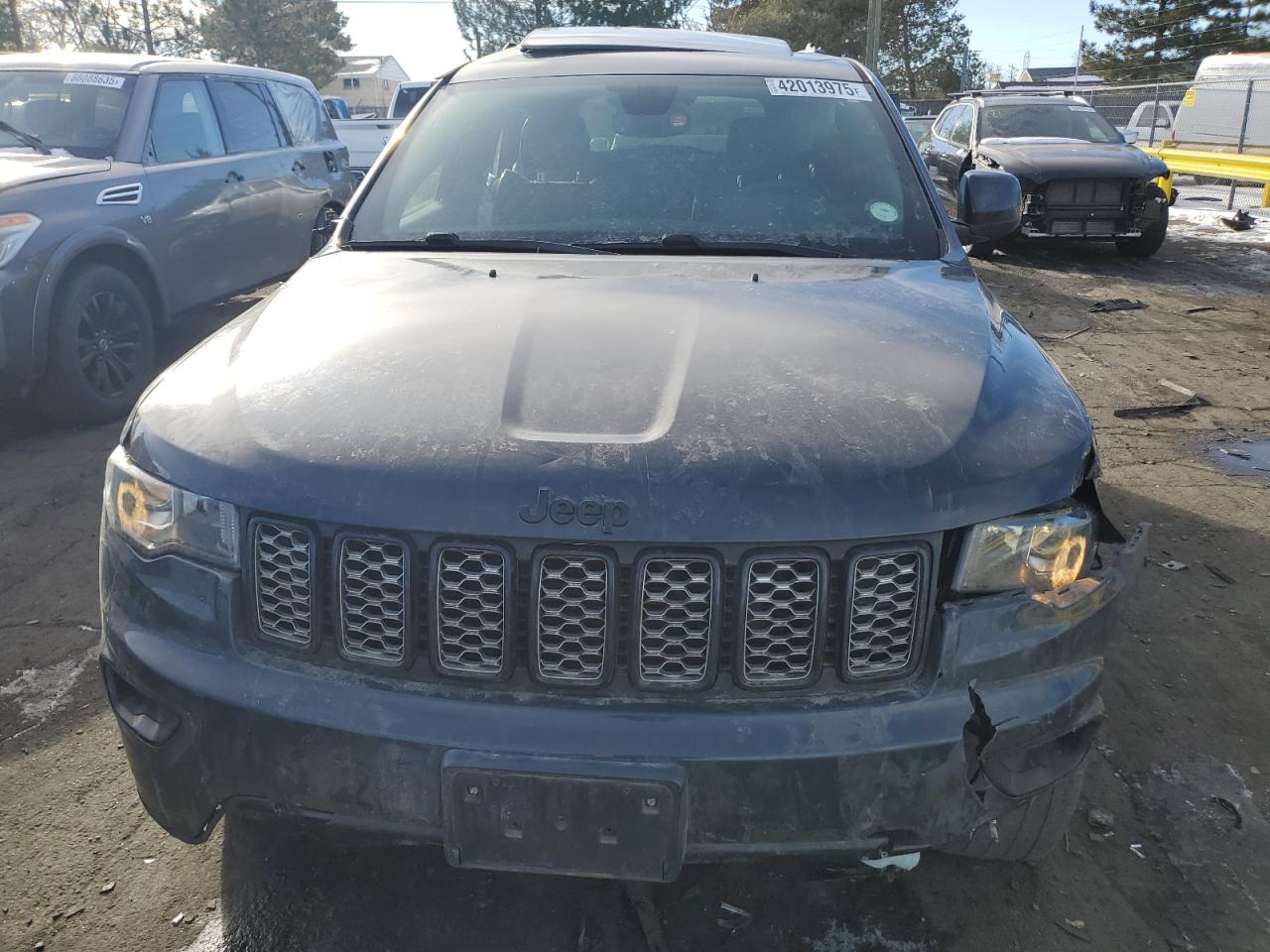 2018 Jeep Grand Cherokee - Image 5
