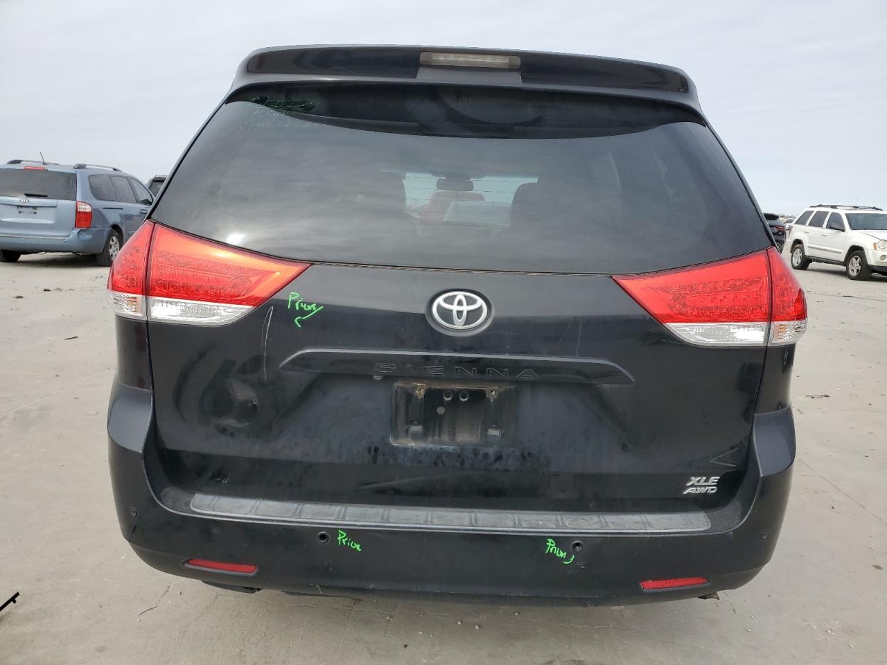 2014 Toyota Sienna - Image 6