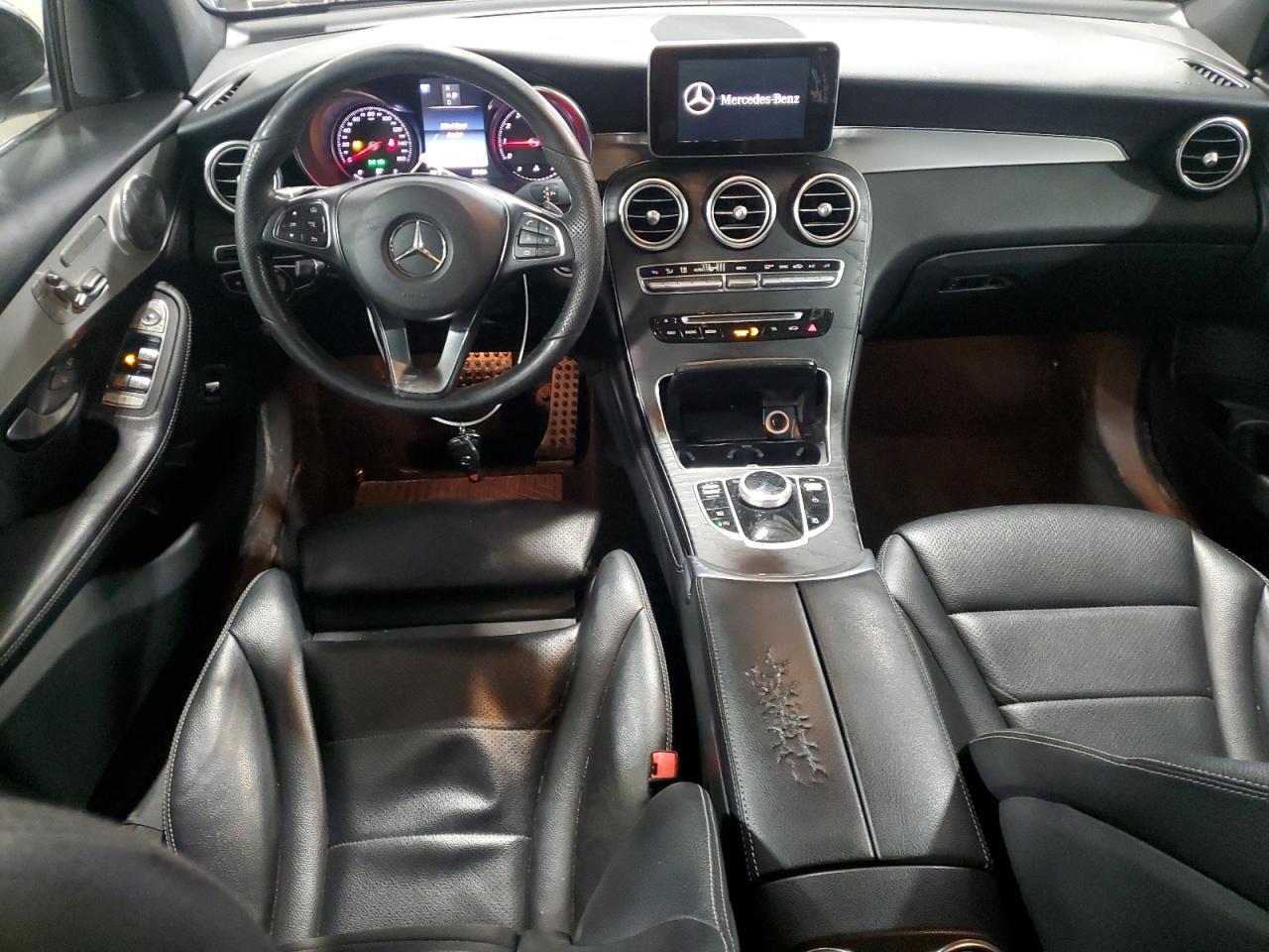 2019 Mercedes-Benz GLC - Image 8