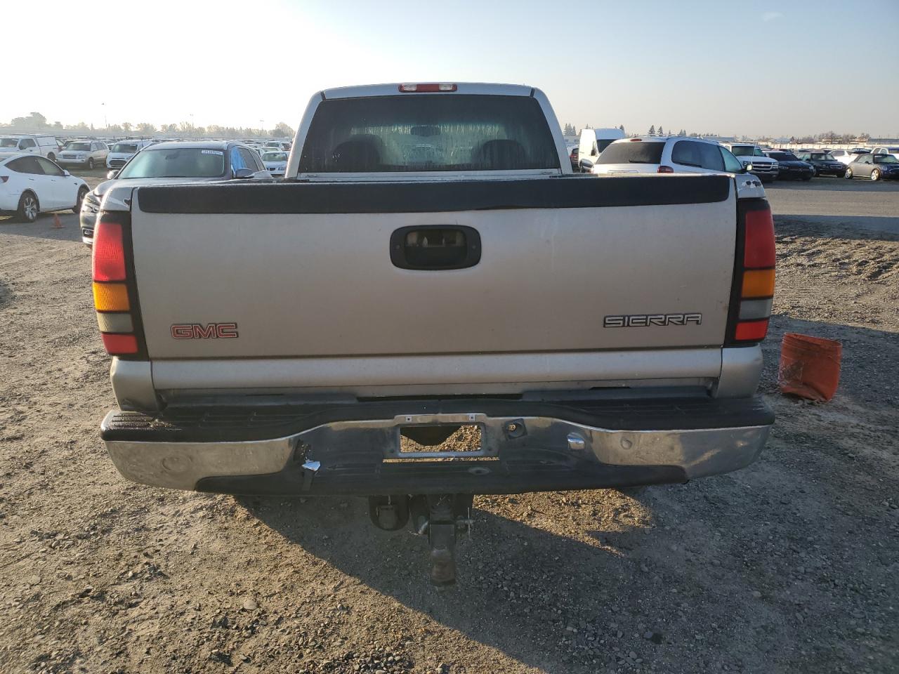 2001 GMC Sierra K2500 Heavy Duty VIN: 1GTHK29U41E241580 Lot: 42424315