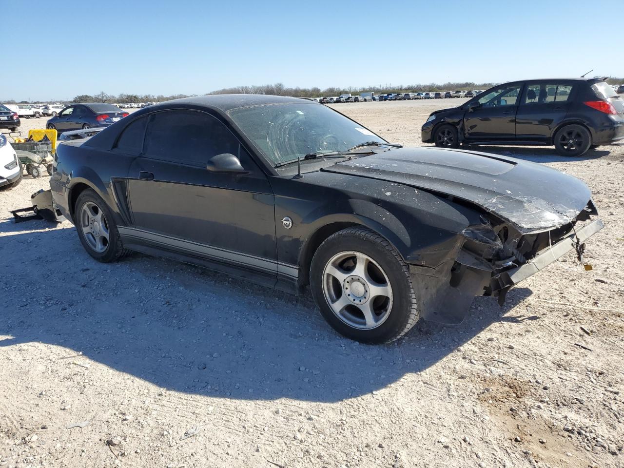 2004 Ford Mustang - Image 4