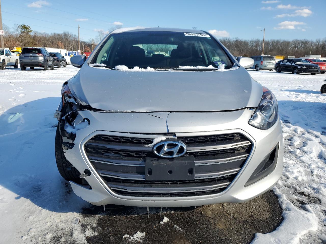 2017 Hyundai Elantra - Image 5