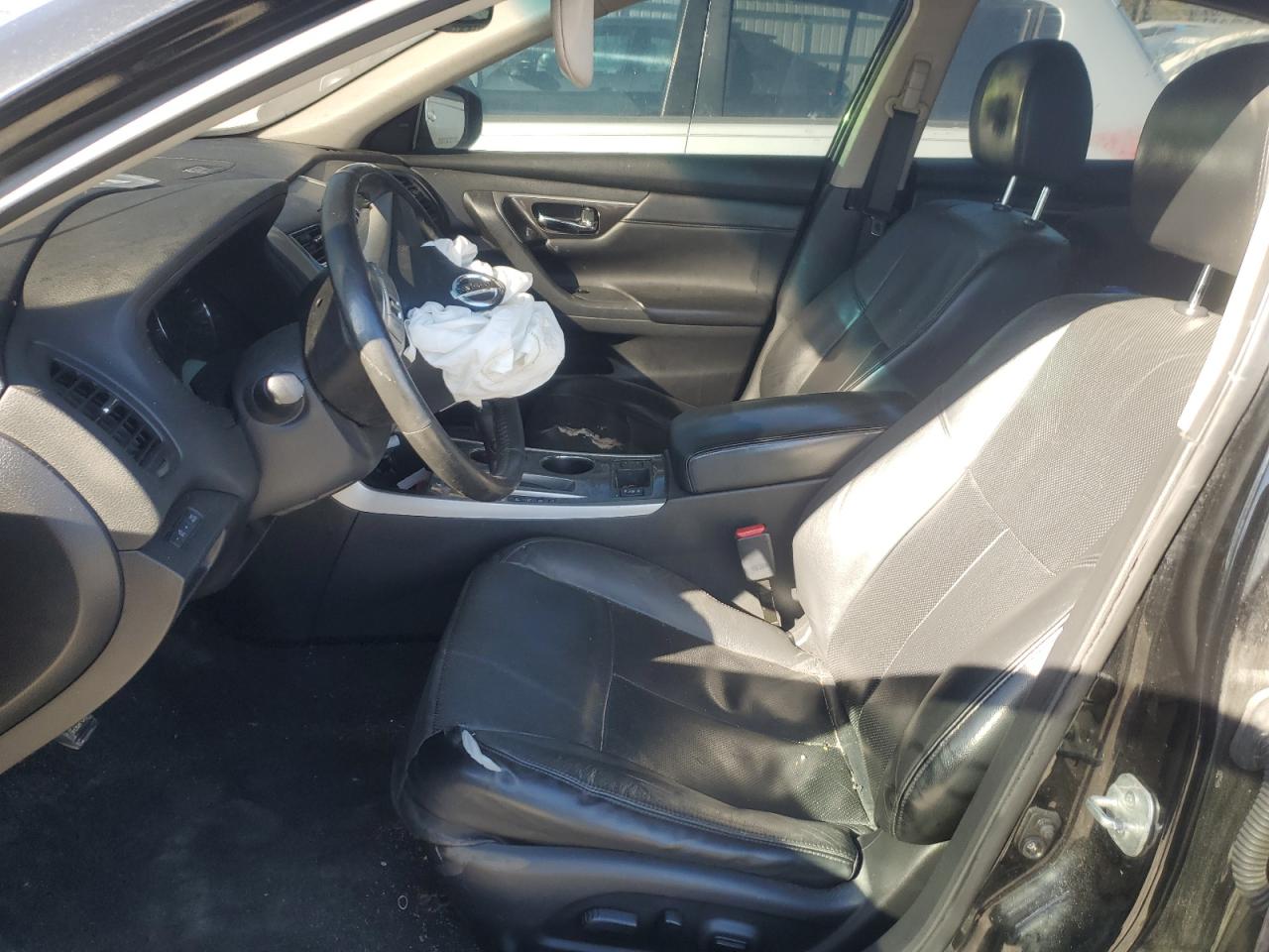 2015 Nissan Altima - Image 7