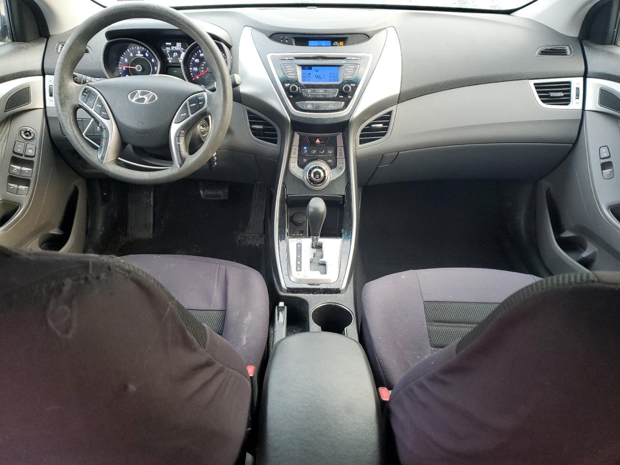 2013 Hyundai Elantra - Image 8