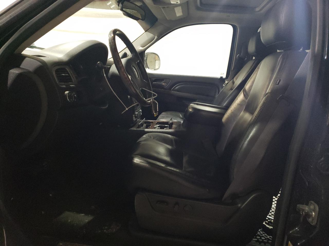 2011 GMC Yukon - Image 7