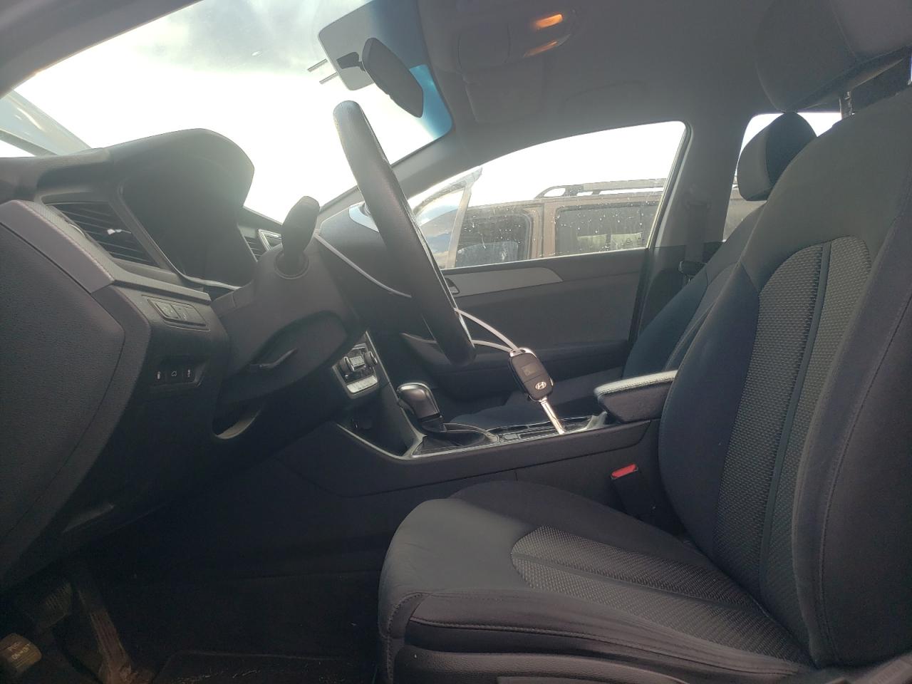 2018 Hyundai Sonata - Image 7