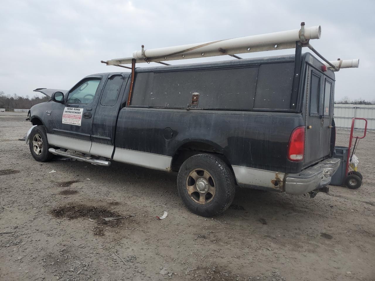 2004 Ford F-150 - Image 2