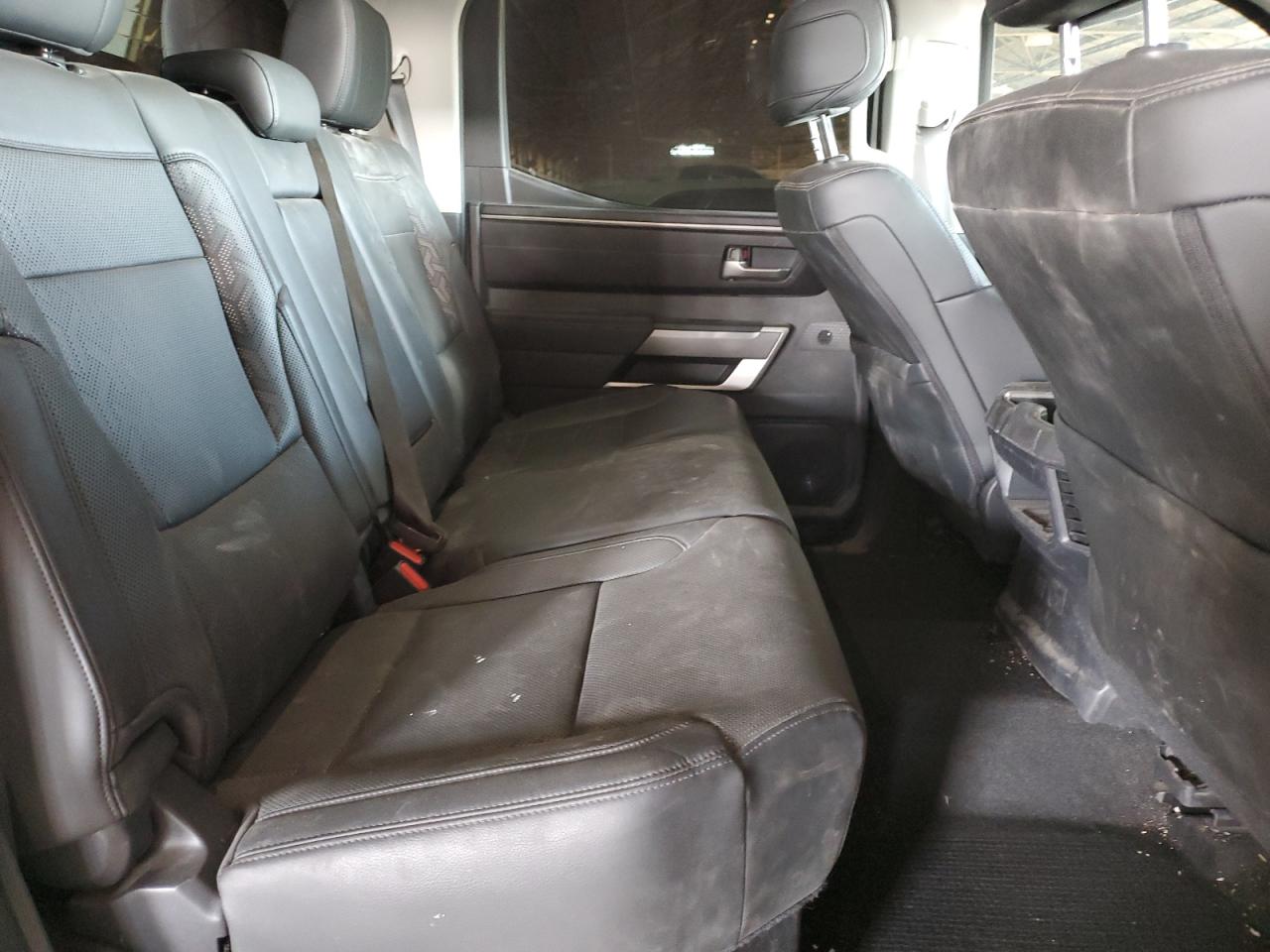 2022 Toyota Tundra - Image 11