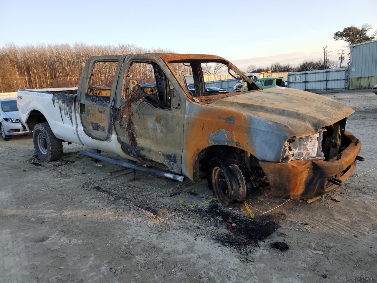 2004 Ford F350 - Image 4