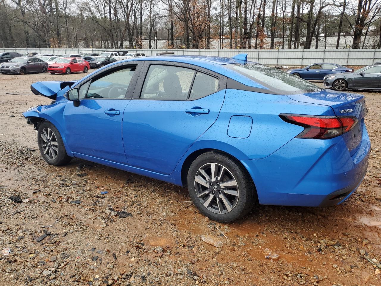 2021 Nissan Versa - Image 2