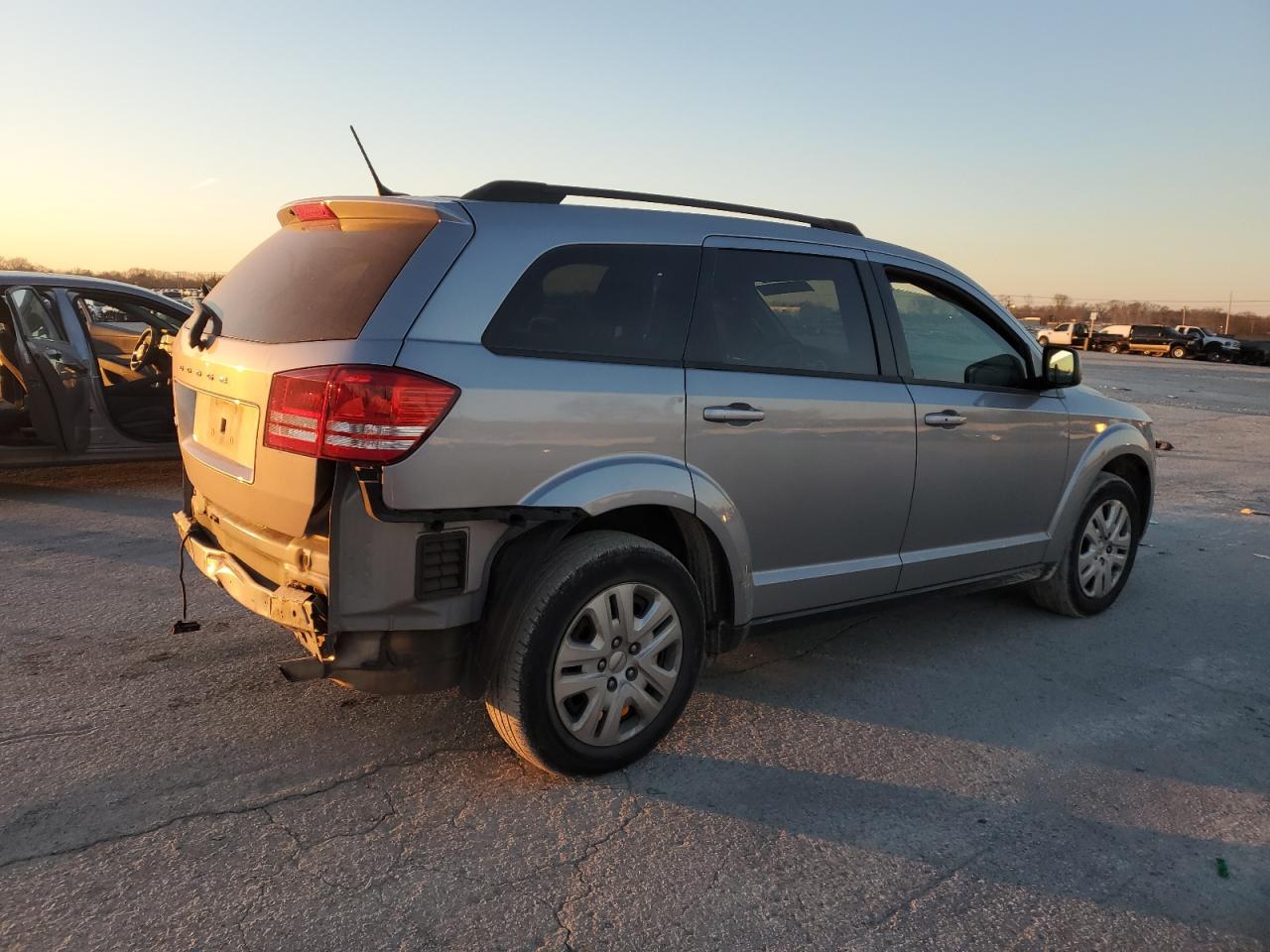 2018 Dodge Journey - Image 3