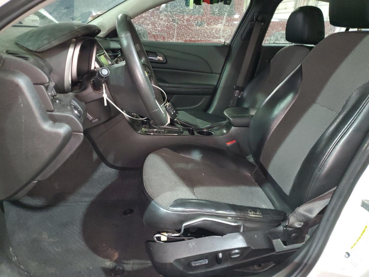 2015 Chevrolet Malibu - Image 7