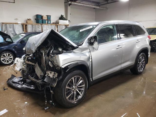 2019 Toyota Highlander Se