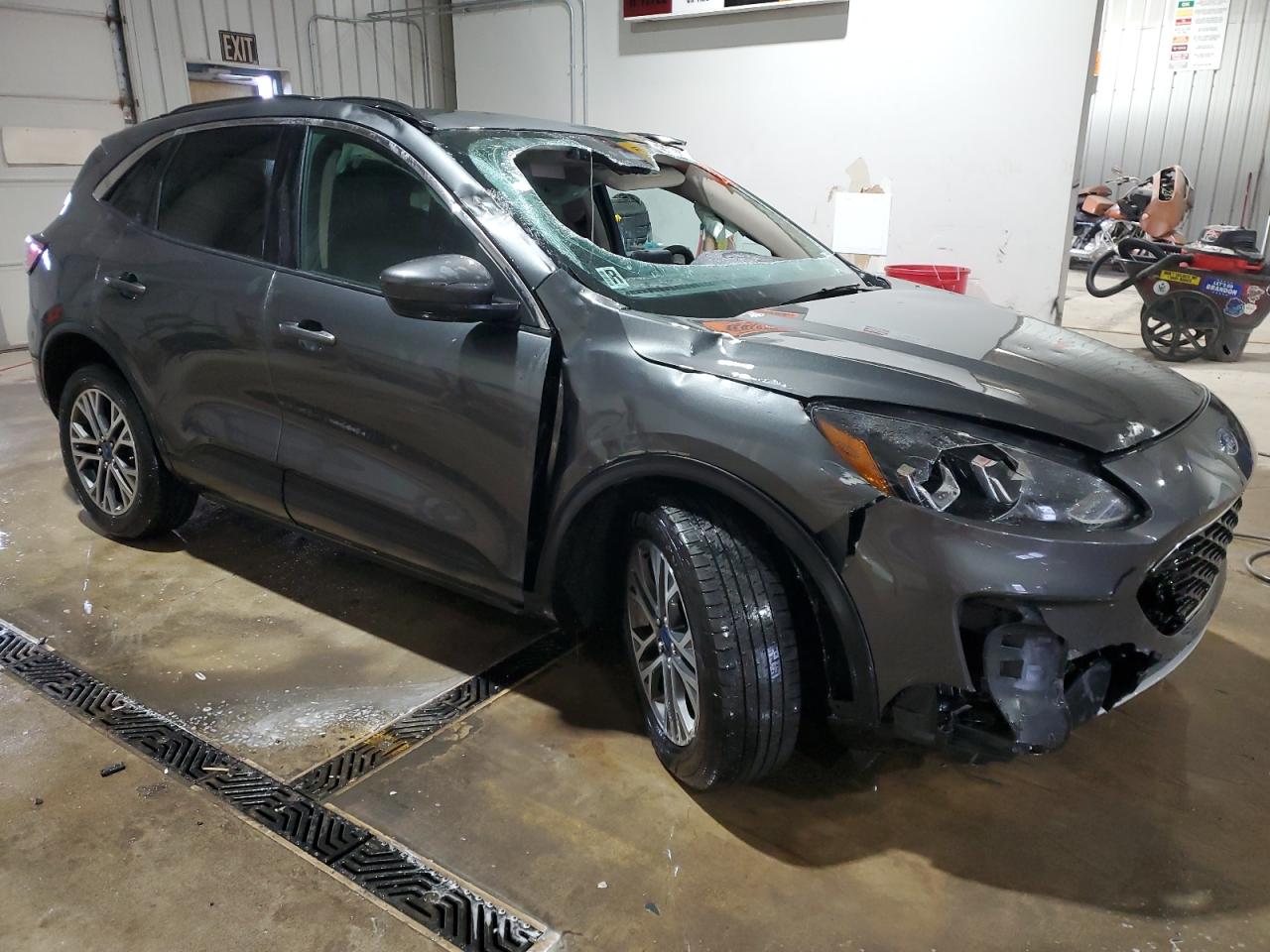 2020 Ford Escape - Image 4