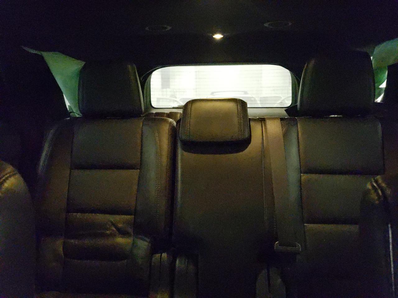 2015 Ford Explorer - Image 10