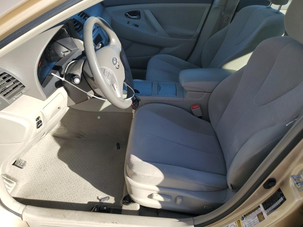 2010 Toyota Camry - Image 7