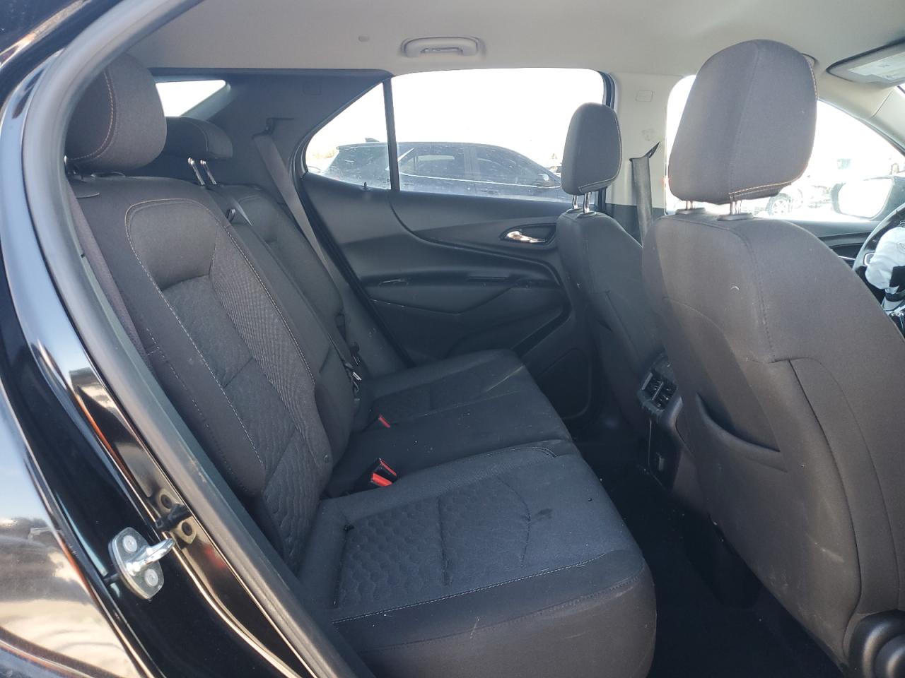 2018 Chevrolet Equinox - Image 11